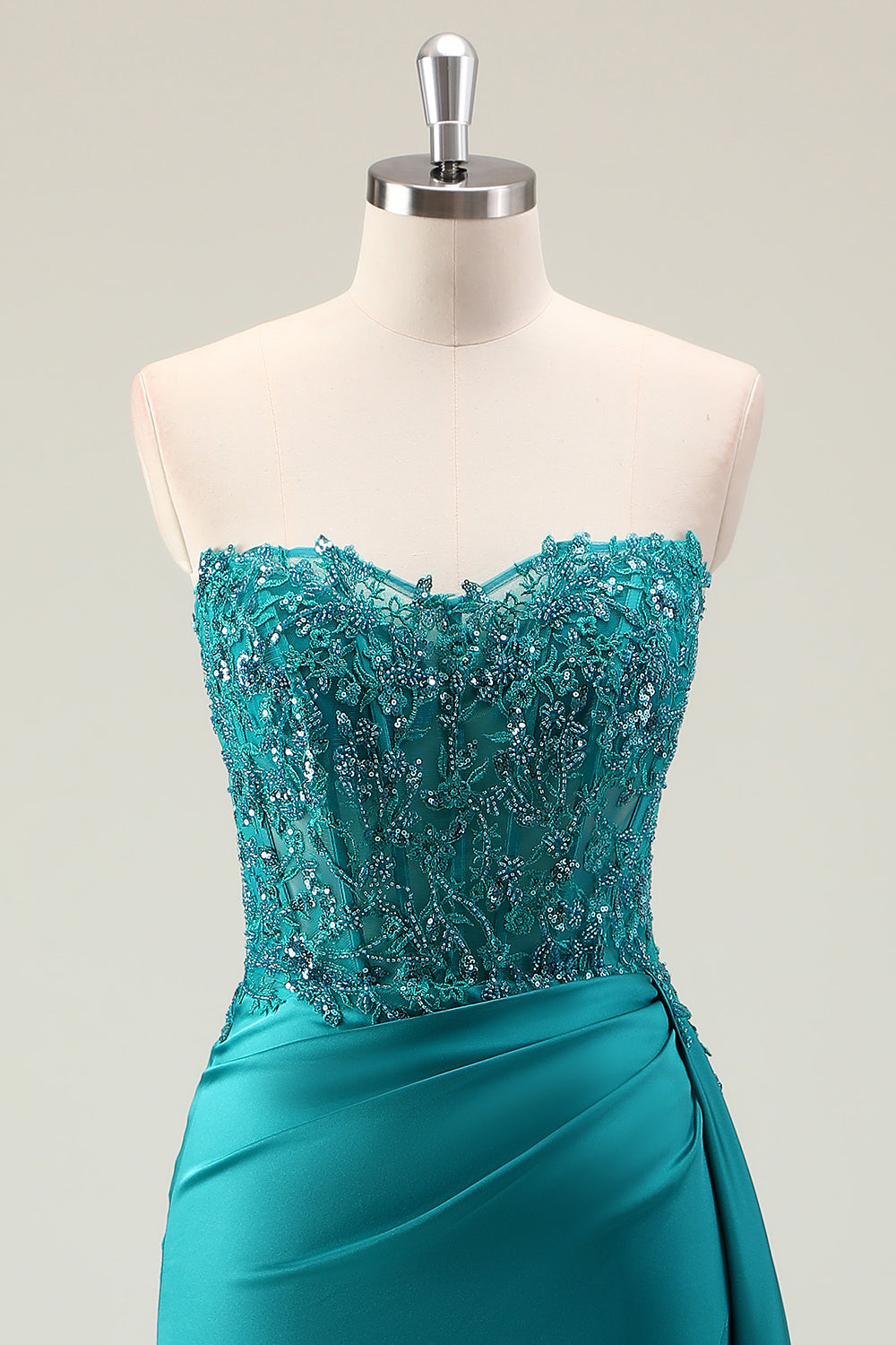Guaina verde corsetto a cuore perline lungo abito da ballo con pizzo applicato