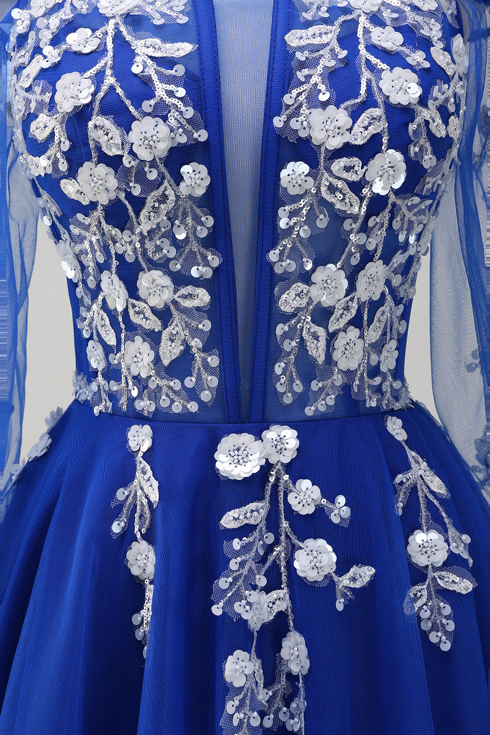 Sparkly Royal Blue A-Line Cold Shoulder maniche lunghe Abito da cerimonia lungo con applique