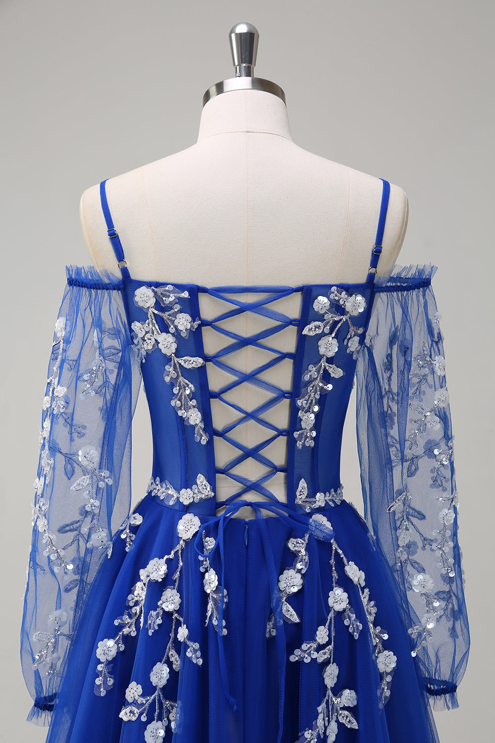 Sparkly Royal Blue A-Line Cold Shoulder maniche lunghe Abito da cerimonia lungo con applique