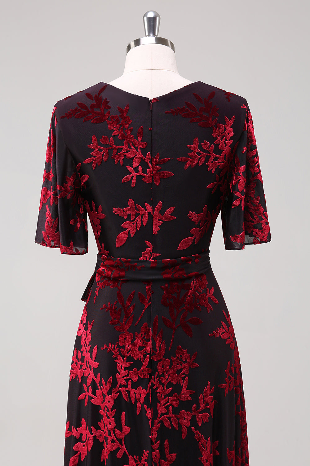 Abito lungo da ballo in velluto burnout verde scuro con maniche corte