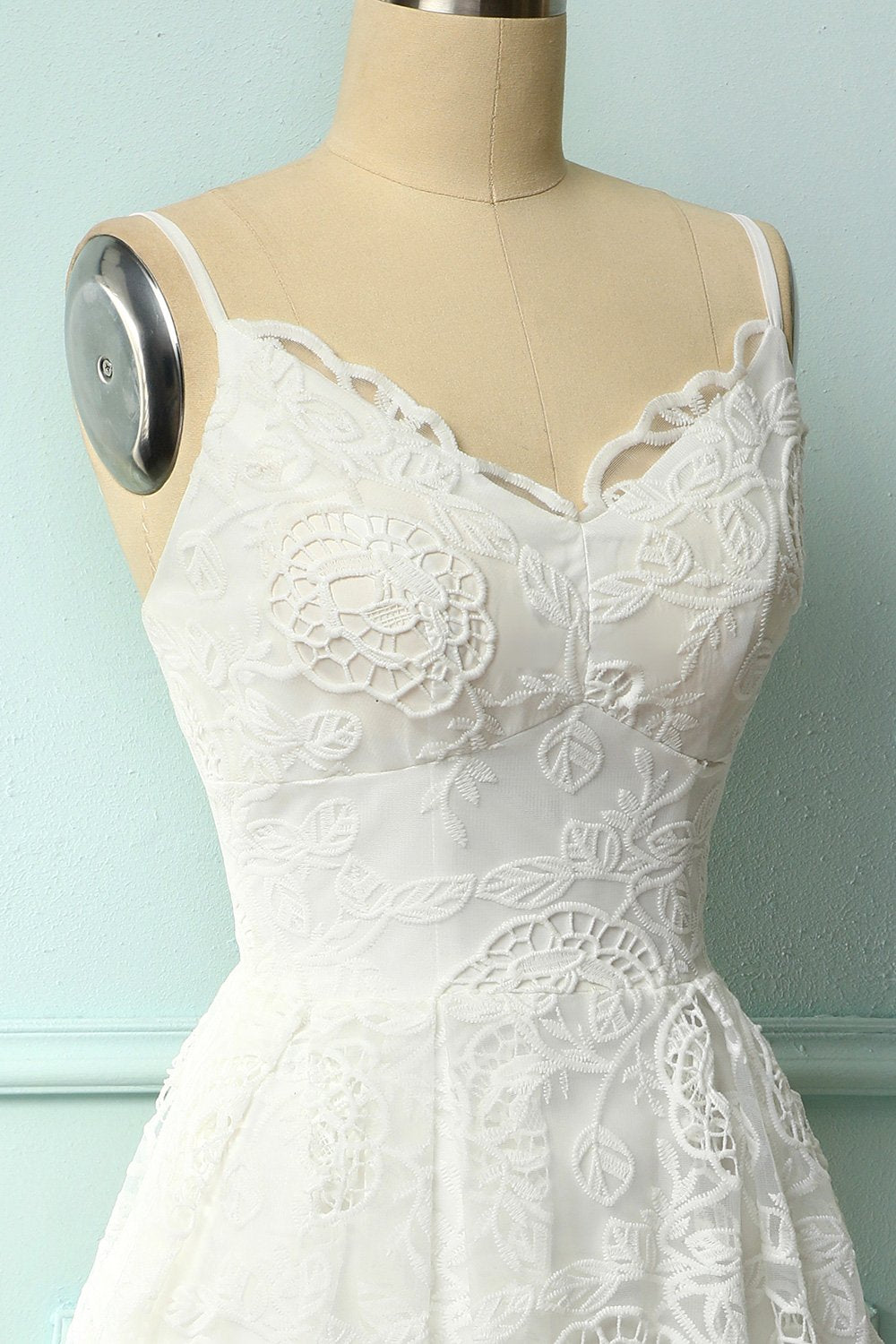 Abito di pizzo longuette bianco