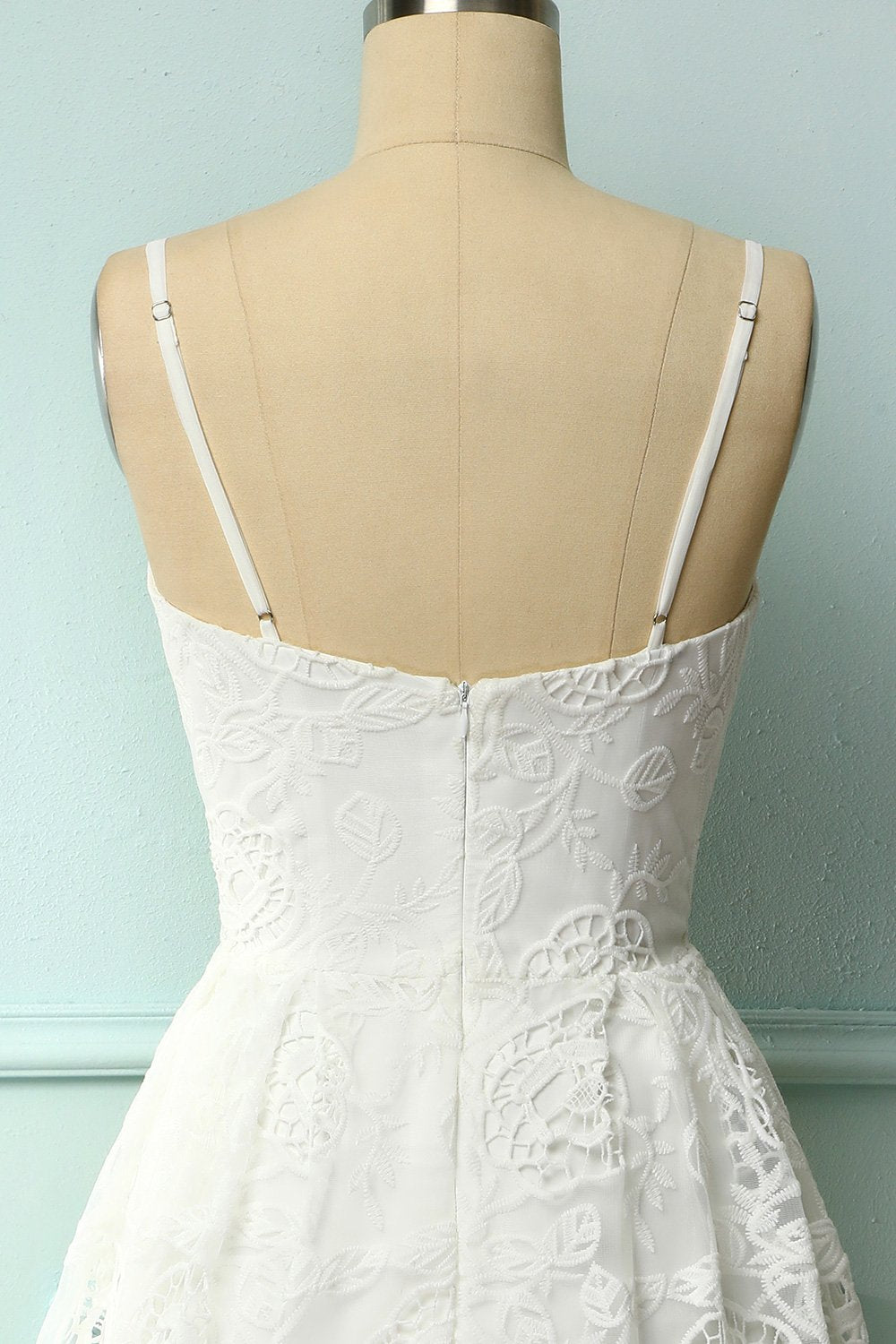 Abito di pizzo longuette bianco