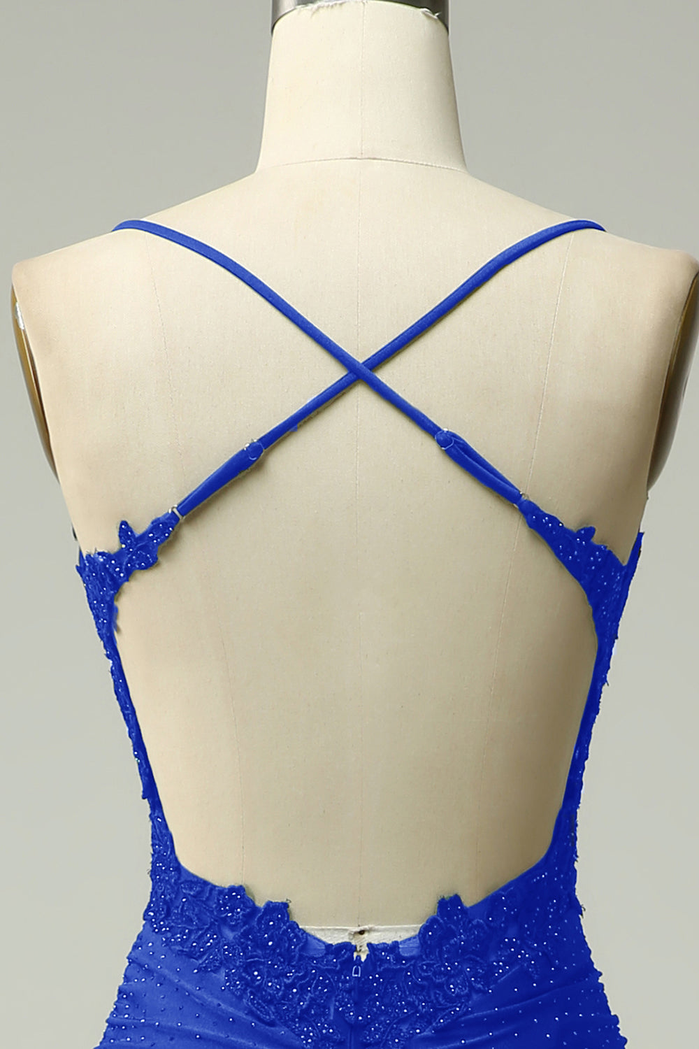 Abito da cerimonia lungo a sirena verde scuro con applicazioni