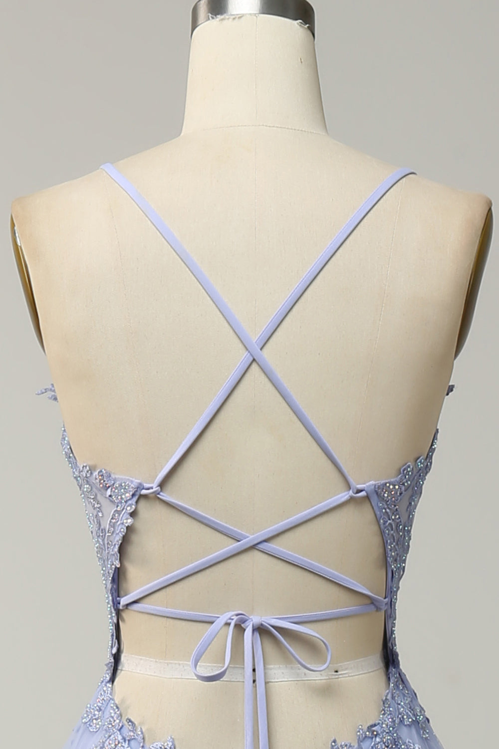 Abito da Cerimonia viola chiaro con spalline sottili e schiena incrociata