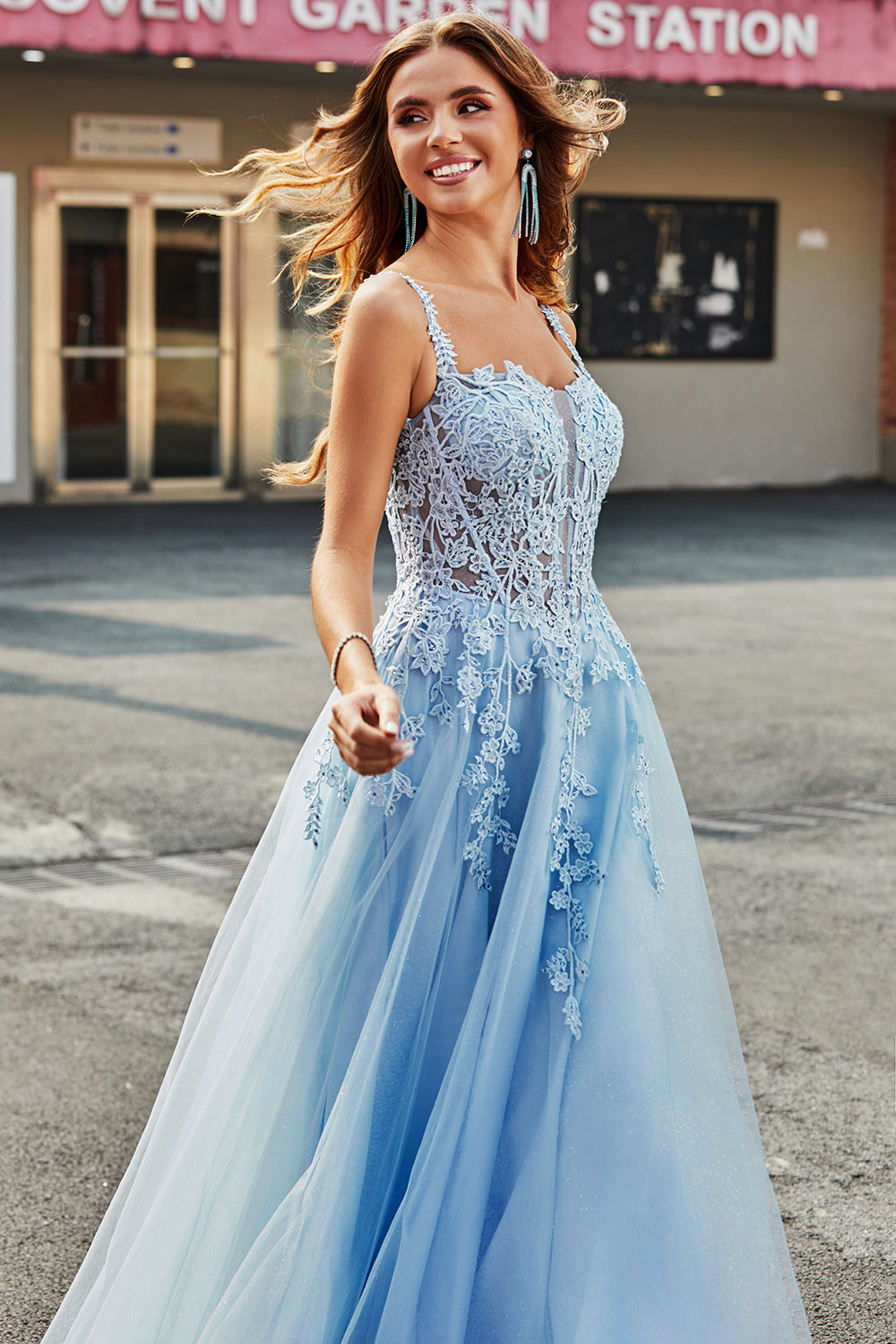 Splendido A Line Spaghetti Straps Azzurro Corsetto Prom Dress con Appliques