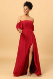 Burgundy Off the Shoulder Chiffon Abito da damigella d'onore con spacco