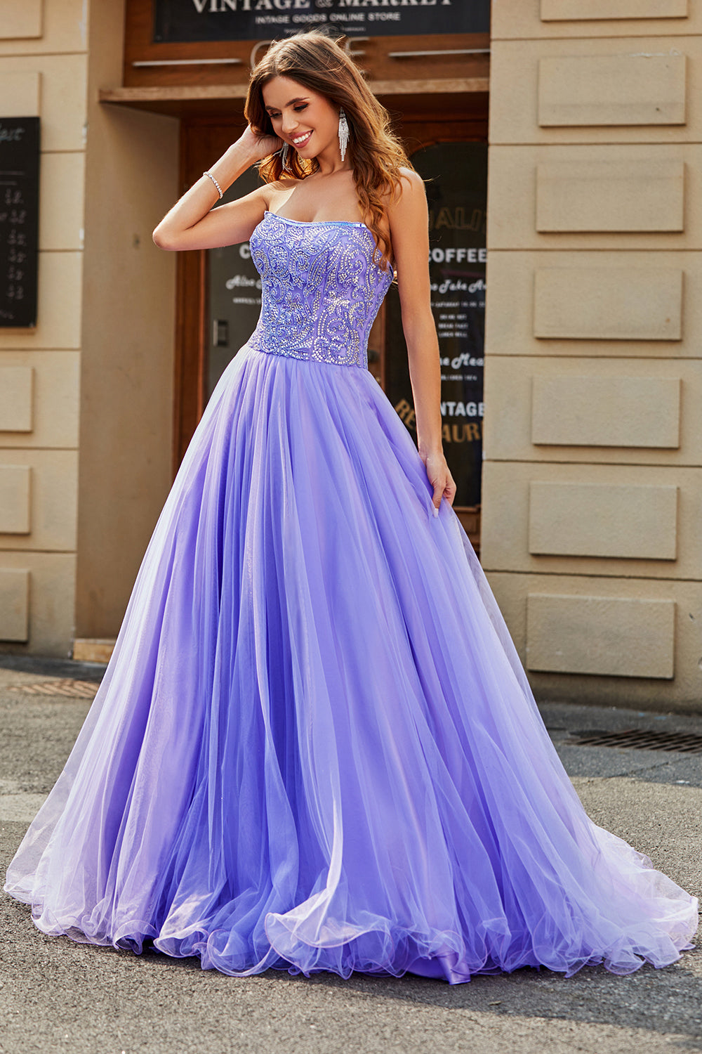 Splendida linea senza spalline lilla abito lungo da ballo con perline