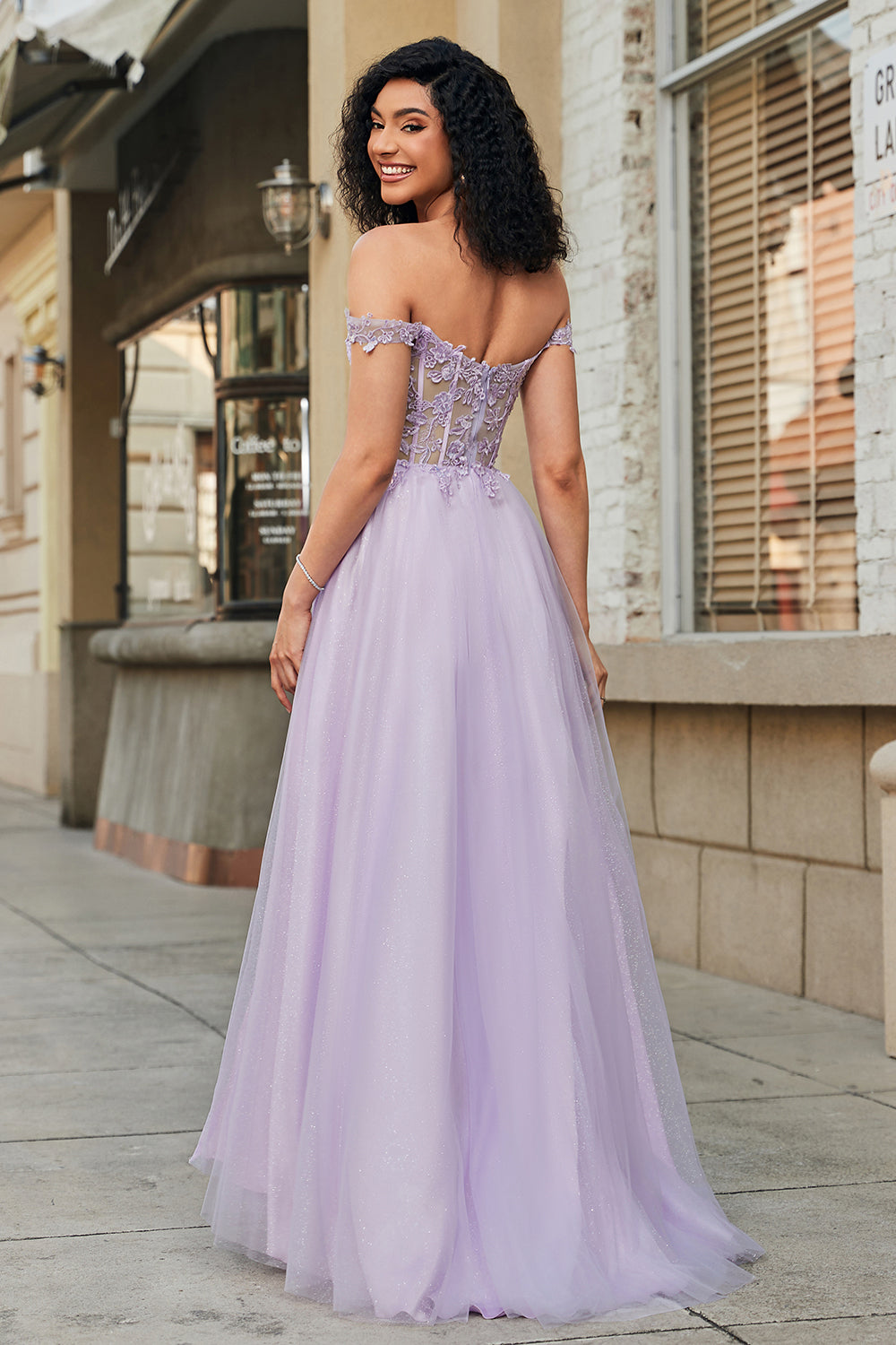 Splendida linea Off the Shoulder Corsetto viola abito da ballo con appliques