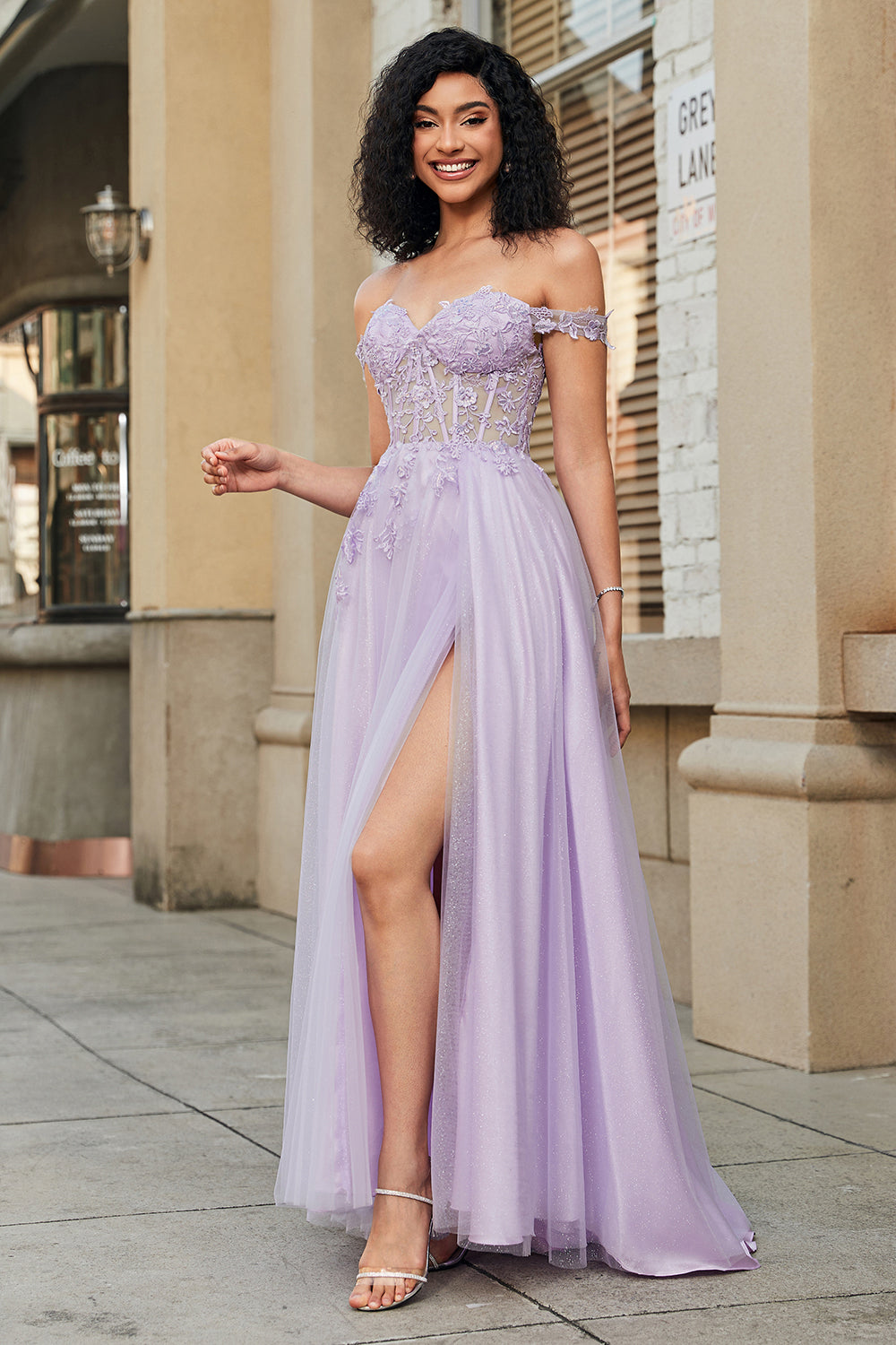 Splendida linea Off the Shoulder Corsetto viola abito da ballo con appliques