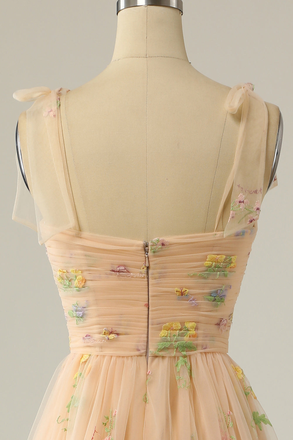 Abito da cerimonia lungo champagne linea a tulle spalline sottili con ricamo