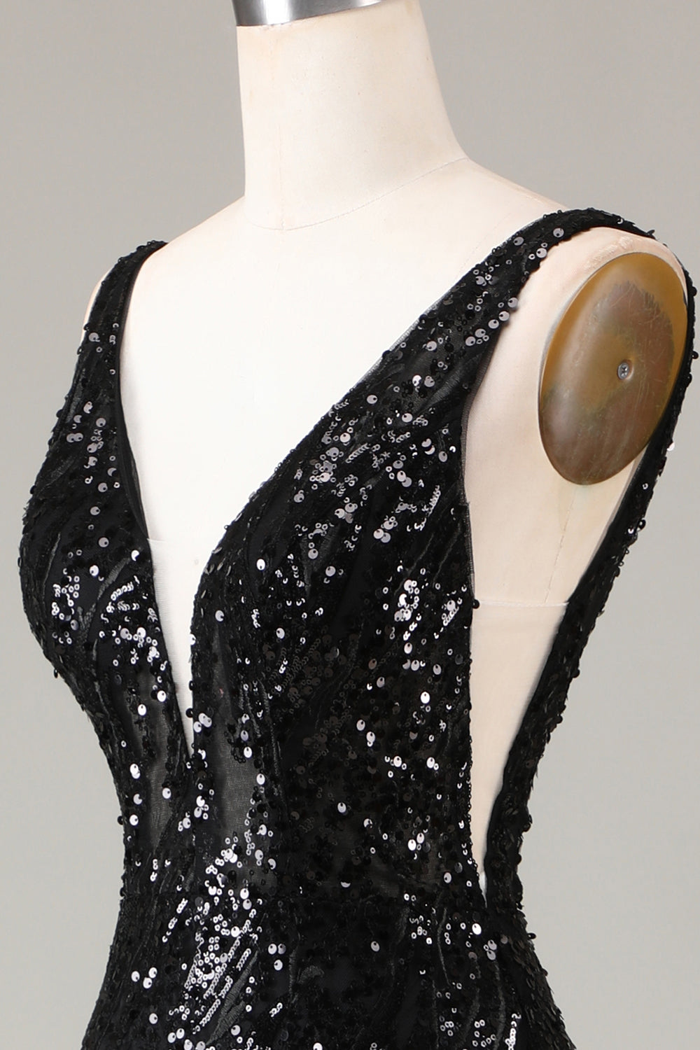 Abito da ballo a sirena con scollo a V Depp scintillante nero con piume