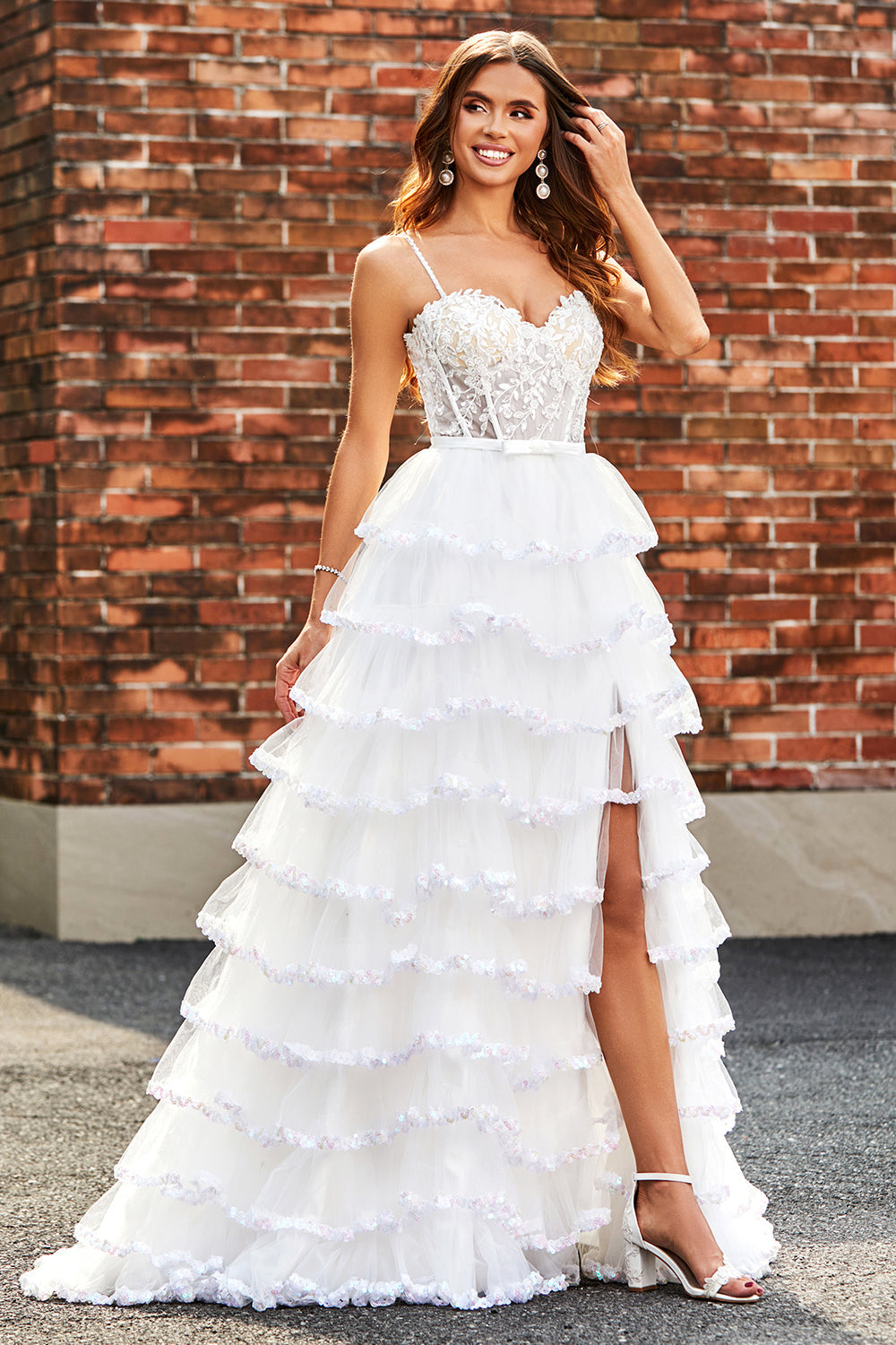 Bianco A-Line Sparkly Paillettes Ruffle Gonna Corsetto Abito da ballo a più livelli con fessura