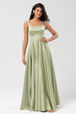 Satin A Line Green Bridesmaid Dress con tasche