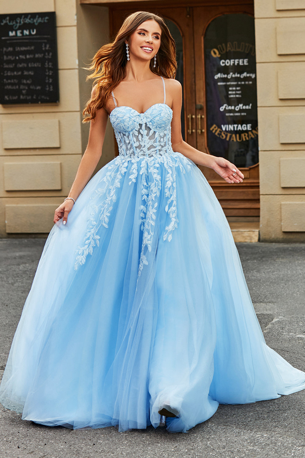 Tulle A-Line Spaghetti Straps Azzurro Abito da ballo lungo corsetto con applicazioni
