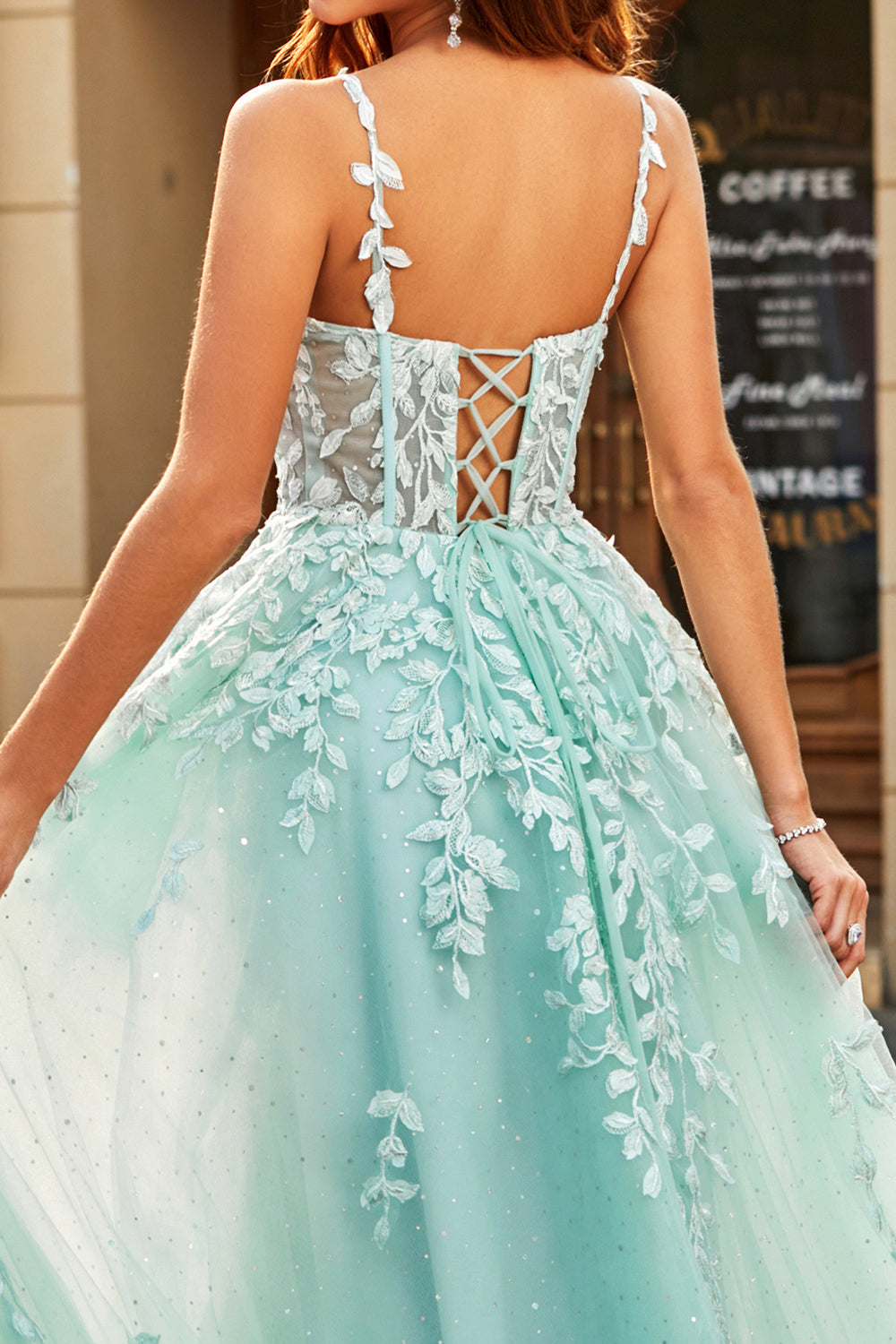 Mint Ball-Gown maniche staccabili in rilievo Prom Dresses con appliques