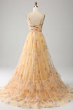 Giallo A-Line Halter plissettato Tulle Tiered Prom Dress con ricamo