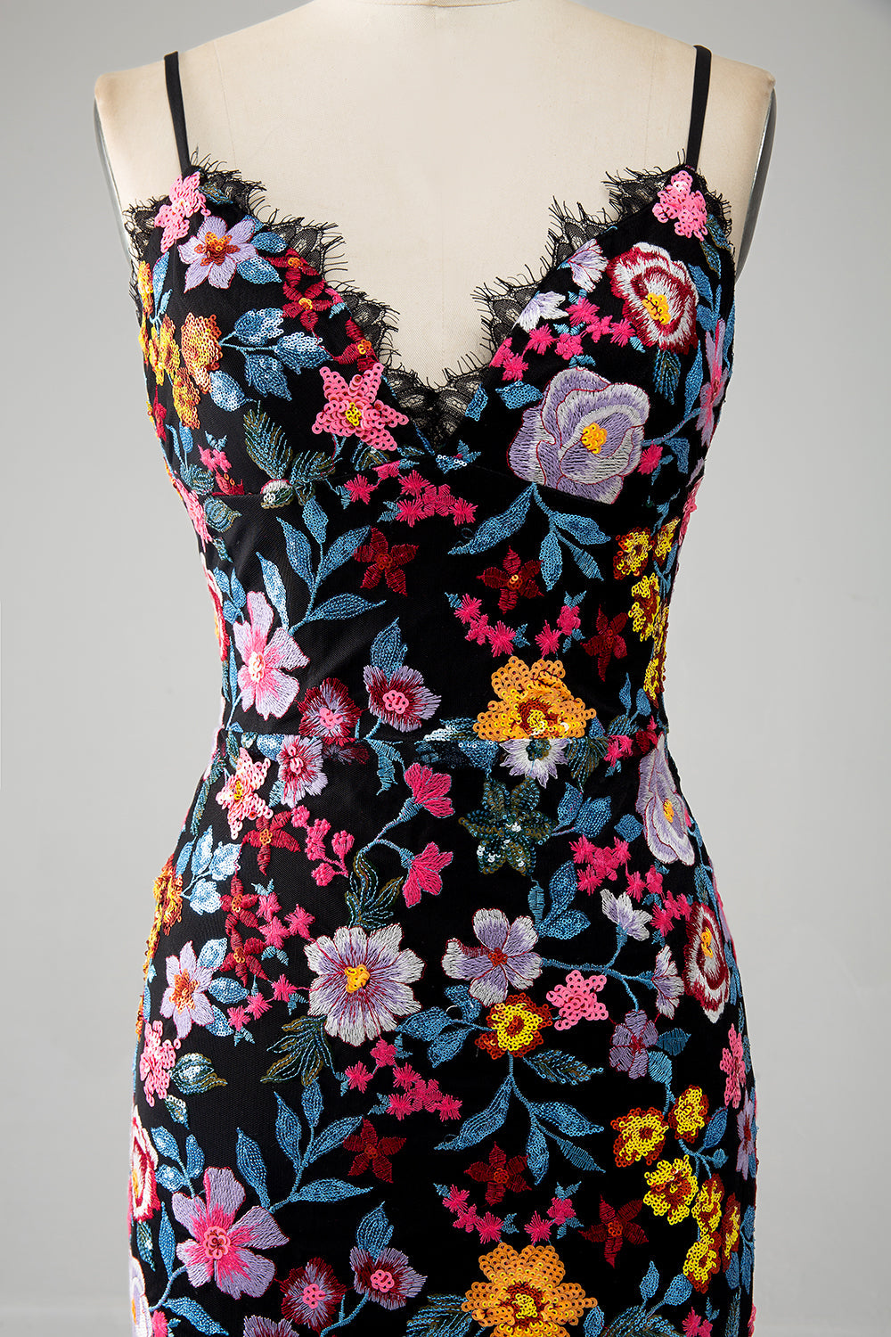 Nero Floreale Sirena Spaghetti Straps Abito Lungo Prom Con Ricamo