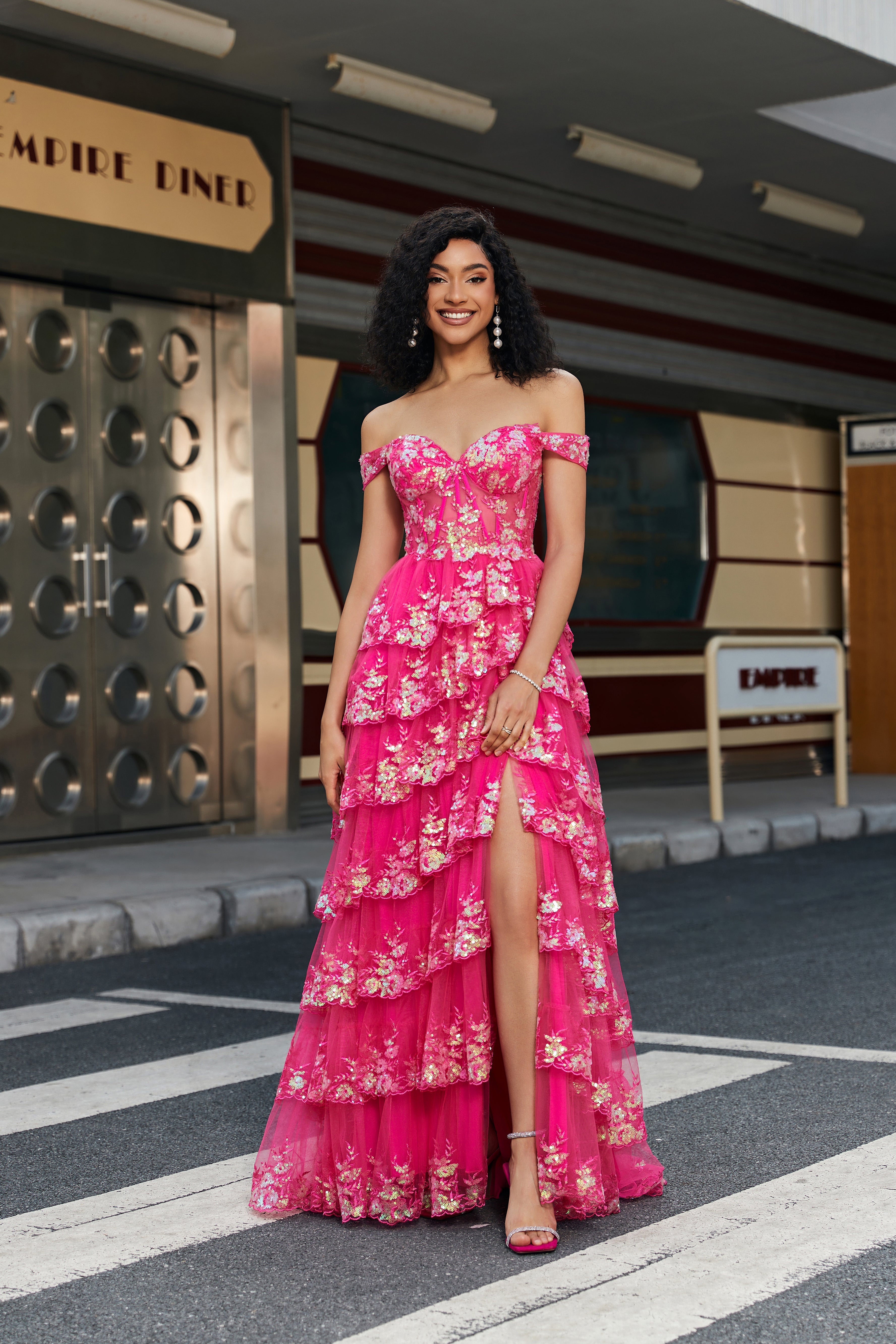 Trendy A Line Off the Shoulder Corsetto Fucsia Prom Dress con Split Front