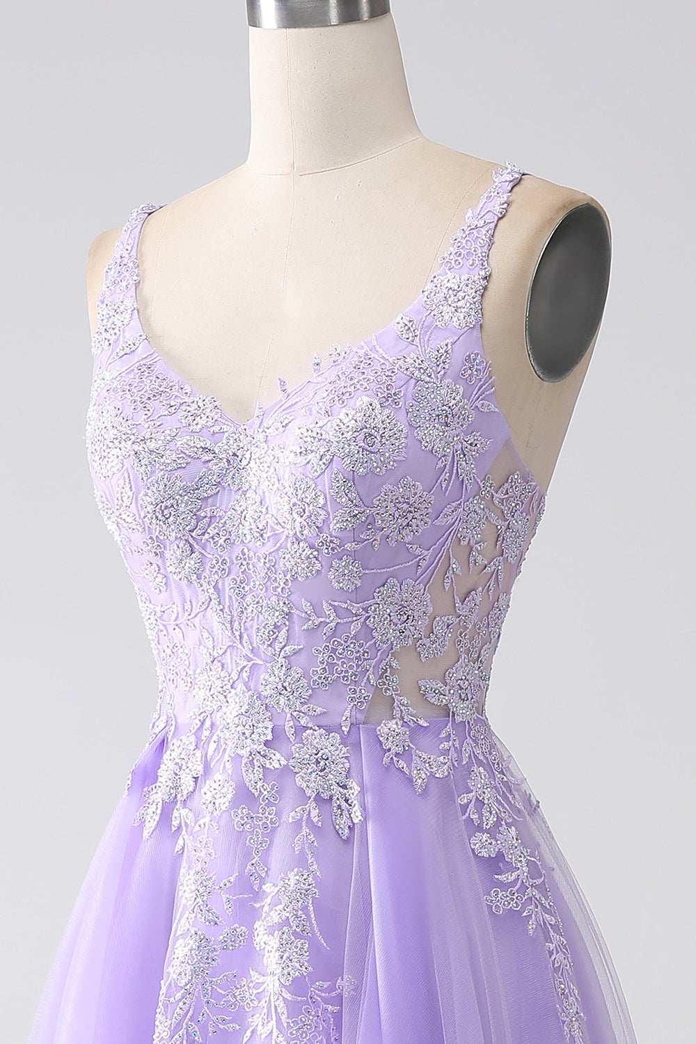 Lilla A-Line Spaghetti Straps Tulle Abito lungo da ballo con applicazioni