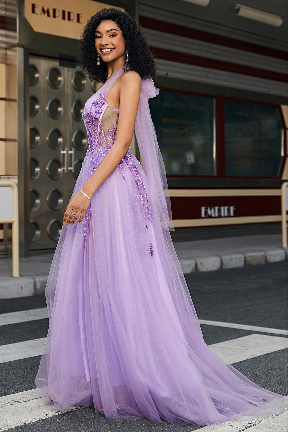 Splendida A Line Halter Neck Grigio Corsetto Viola Prom Dress con Appliques