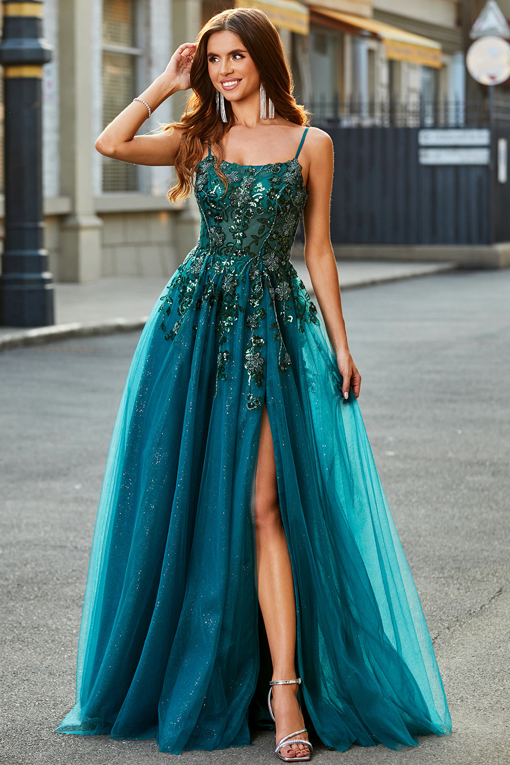 Splendido A Line Spaghetti Straps Verde Scuro Abito Lungo Prom con Appliques