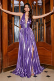 Abito lungo da ballo con glitter metallico plissettato viola con fessura