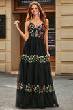 Splendido A Line Spaghetti Straps Nero Abito Lungo Prom con Ricamo