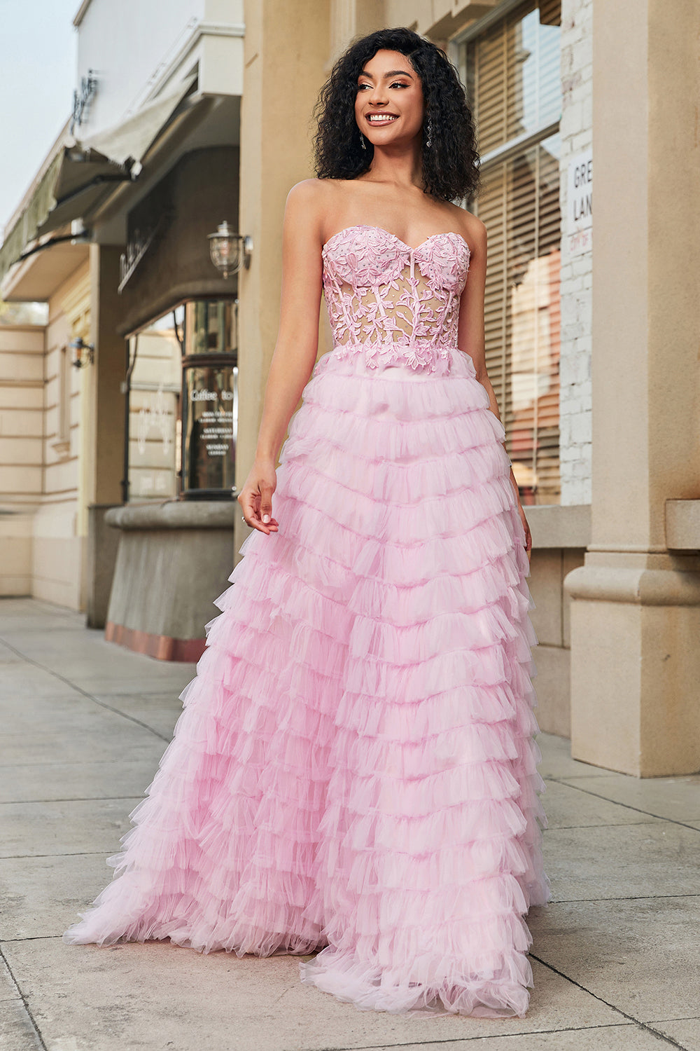 Rosa A-Line senza spalline a più livelli Corsetto lungo Prom Dress con pizzo