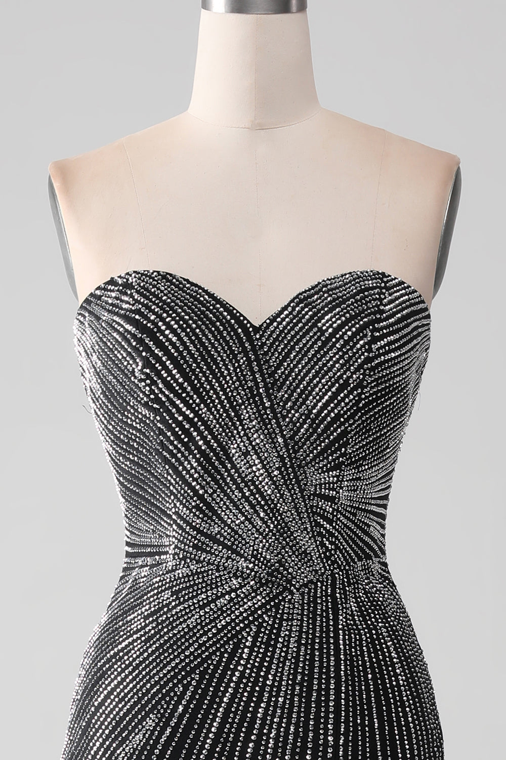 Abito da ballo a sirena senza spalline glitter nero con fessura