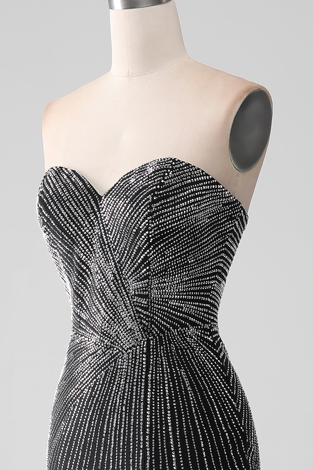 Abito da ballo a sirena senza spalline glitter nero con fessura