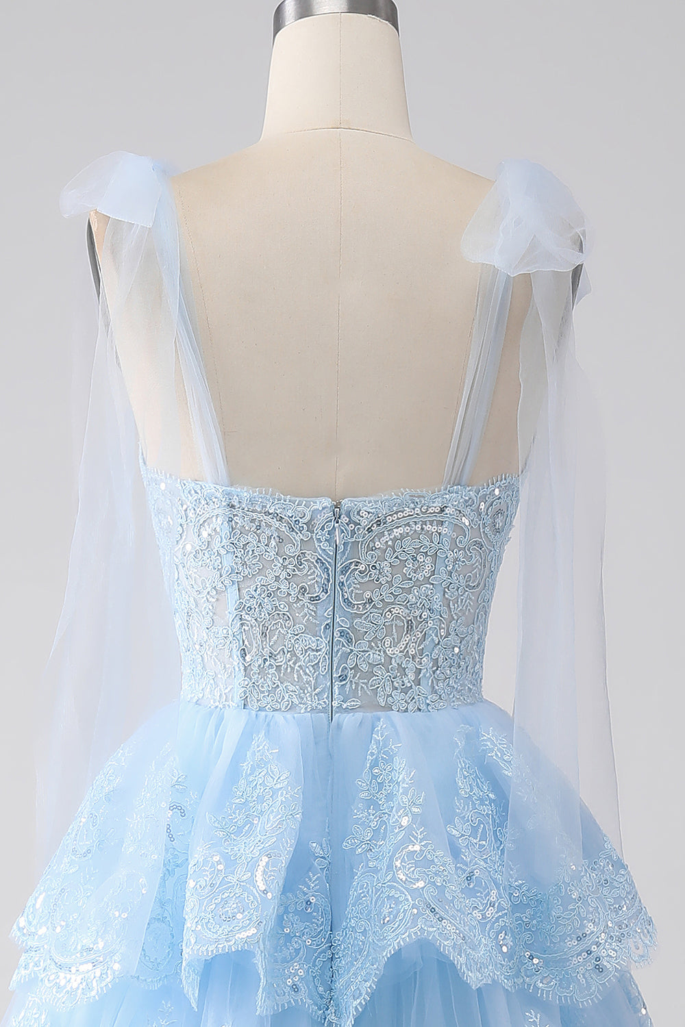 Azzurro Sweetheart Bow Tie Straps Tiered Tulle Paillettes Prom Dress con Appliques