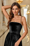 Velluto nero A Line Spaghetti Straps Tea Length Abito da Cerimonia