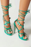 Scarpe da donna con cinturino metallico dorato Stilletos tacchi scarpe con farfalla