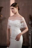 Scialle da sposa con applique a fiori bianchi