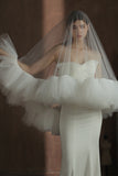 Velo da sposa soffice con volant multistrato