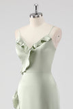 Sage Long Satin V Neck Ruffled Abito da damigella d'onore