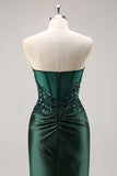 Abito da ballo con paillettes verde scuro a sirena senza spalline con fessura