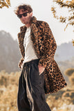 Cappotto invernale da uomo di media lunghezza con collo con risvolto leopardato marrone