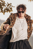 Cappotto invernale da uomo di media lunghezza con collo con risvolto leopardato marrone