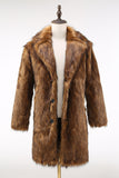 Cappotto lungo da uomo in shearling marrone con risvolto dentellato con bottoni