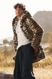 Cappotto da uomo invernale in pelliccia sintetica di media lunghezza leopardato