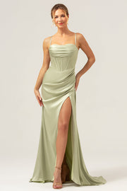 Sage Mermaid Spaghetti Straps Corsetto Abito da damigella d'onore in raso con fessura