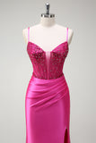 Sparkly Fucsia Mermaid Spaghetti Straps Corsetto in rilievo Satin Long Abito da cerimonia con fessura