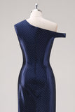 Abito formale monospalla con perline a guaina blu navy