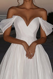 Elegante avorio Off the Shoulder A-Line increspato abito da sposa lungo