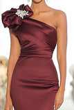 Borgogna monospalla guaina in raso militare Ball Dress