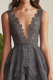 Grigio scuro A-Line Scollo a V Pizzo Increspature Lungo Madre Abito Da Sposa