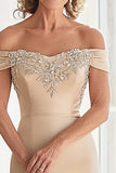 Champagne Off la spalla guaina madre del vestito da sposa con applique