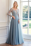 Una linea grigio blu scollo a barca maniche lunghe applicato madre dell'abito da sposa
