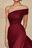Borgogna guaina una spalla increspato satin prom dress